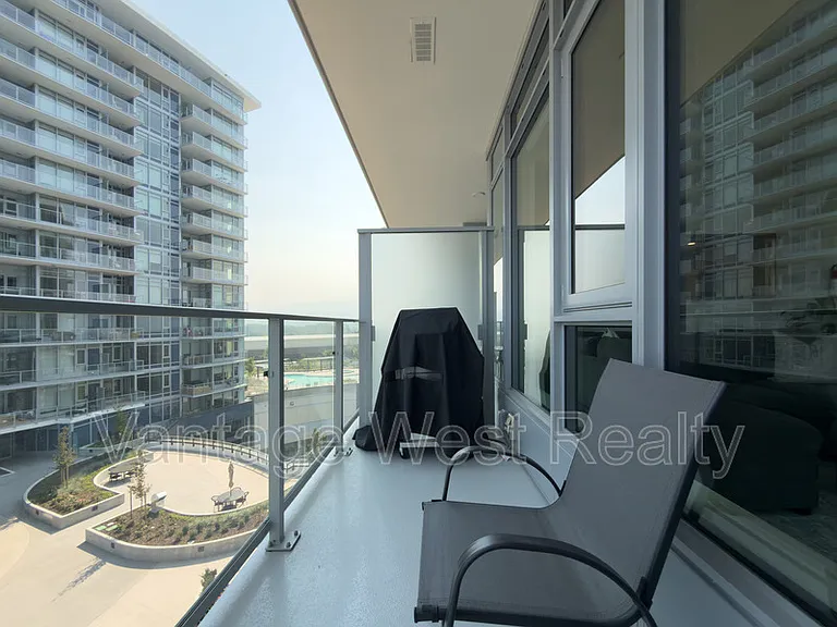 3800 Capozzi Rd #807 — Photo 12
