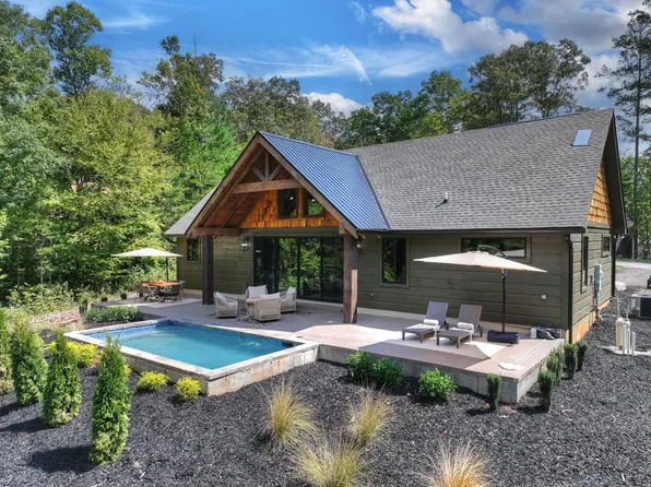 240 Whippoorwill Walk Rd, Mineral Bluff, GA 30559