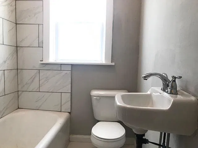 2 bed, 1000 sqft, $900 — Photo 4