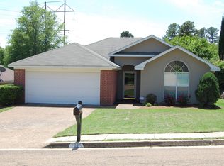 1025 Craig Cir, Ridgeland, MS 39157