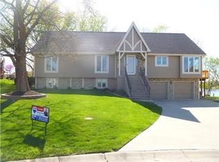 315 SW Green Teal St, Lees Summit, MO 64082