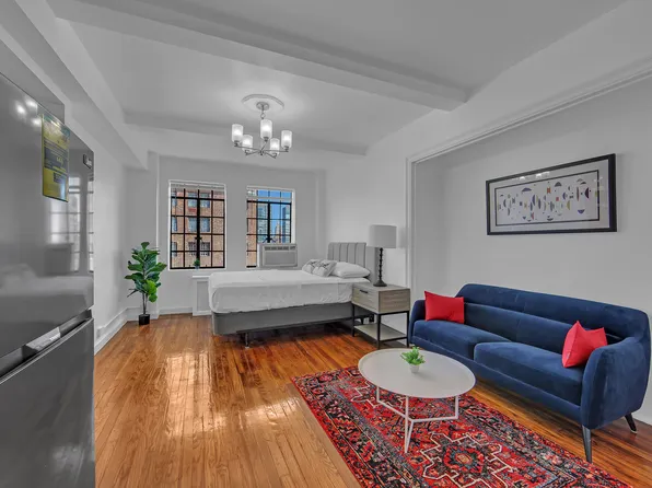 25 Tudor City Place image 2 of 18