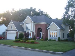 3 Constitution Rd, Stoneham, MA 02180