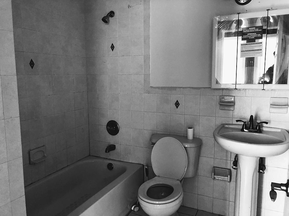 2nd image of 15524 78th St #2
