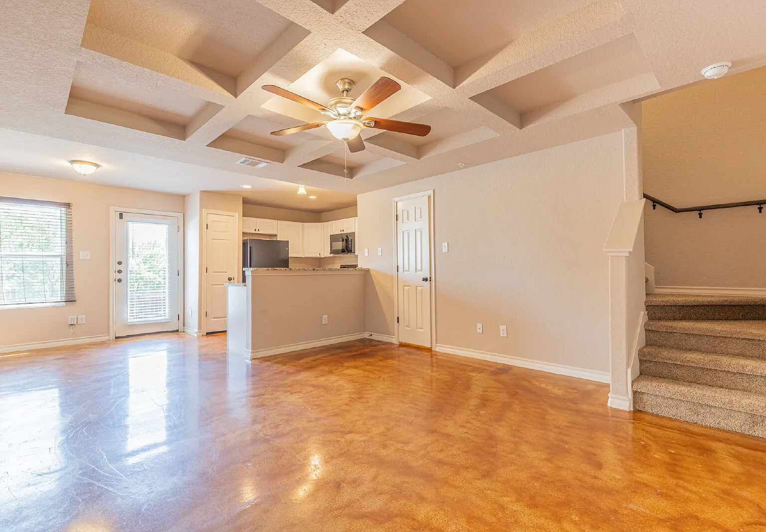 3 bed, 2.5 bath, $1,450 — Photo 4