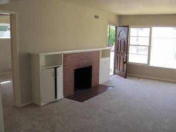 5th image of 4929 Rockford Dr