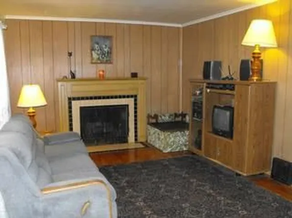 81 Lawrence Ave, Columbus, OH 43228