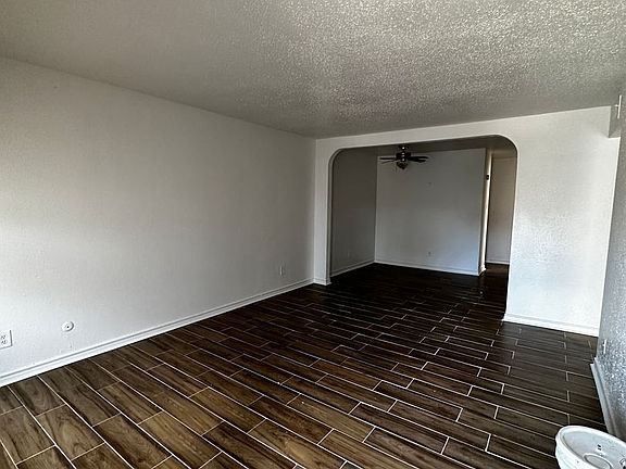 3rd image of 5625 Antoine Dr APT 210