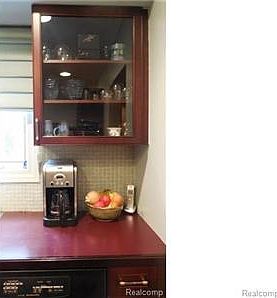 5th image of 13155 Elgin Ave