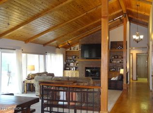 4387 Greenbrier Rd, Lompoc, CA 93436