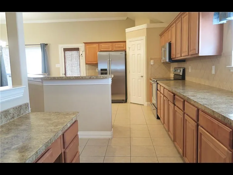 3845 Cedar Falls Dr — Photo 11