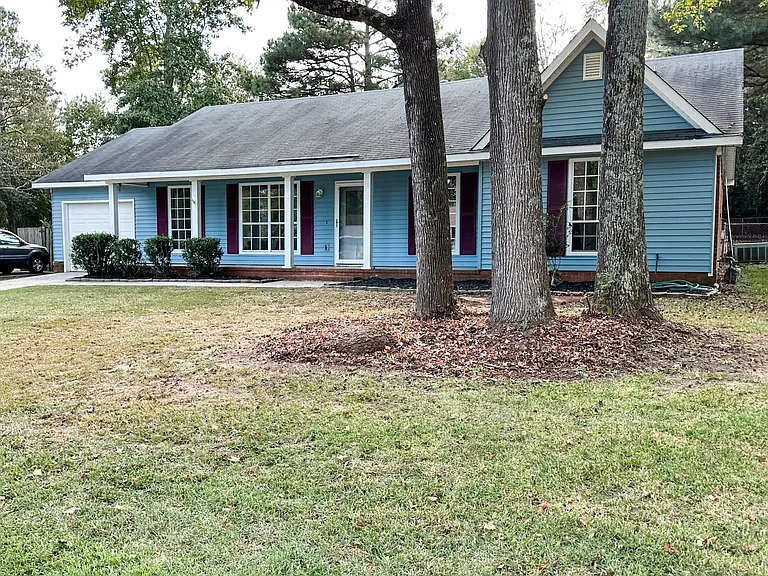 568 Fairfield Way — Photo 2