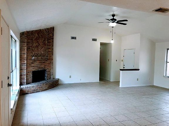 3rd image of 4734 Owens Creek Ln