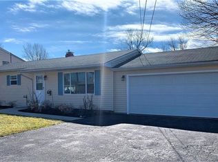 7508 Miami Rd, Mentor On The Lake, OH
