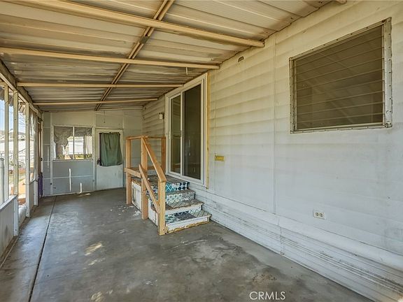 5th image of 2150 S San Jacinto Ave #31