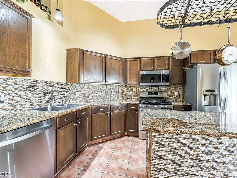 9346 Coral Berry St — Photo 16