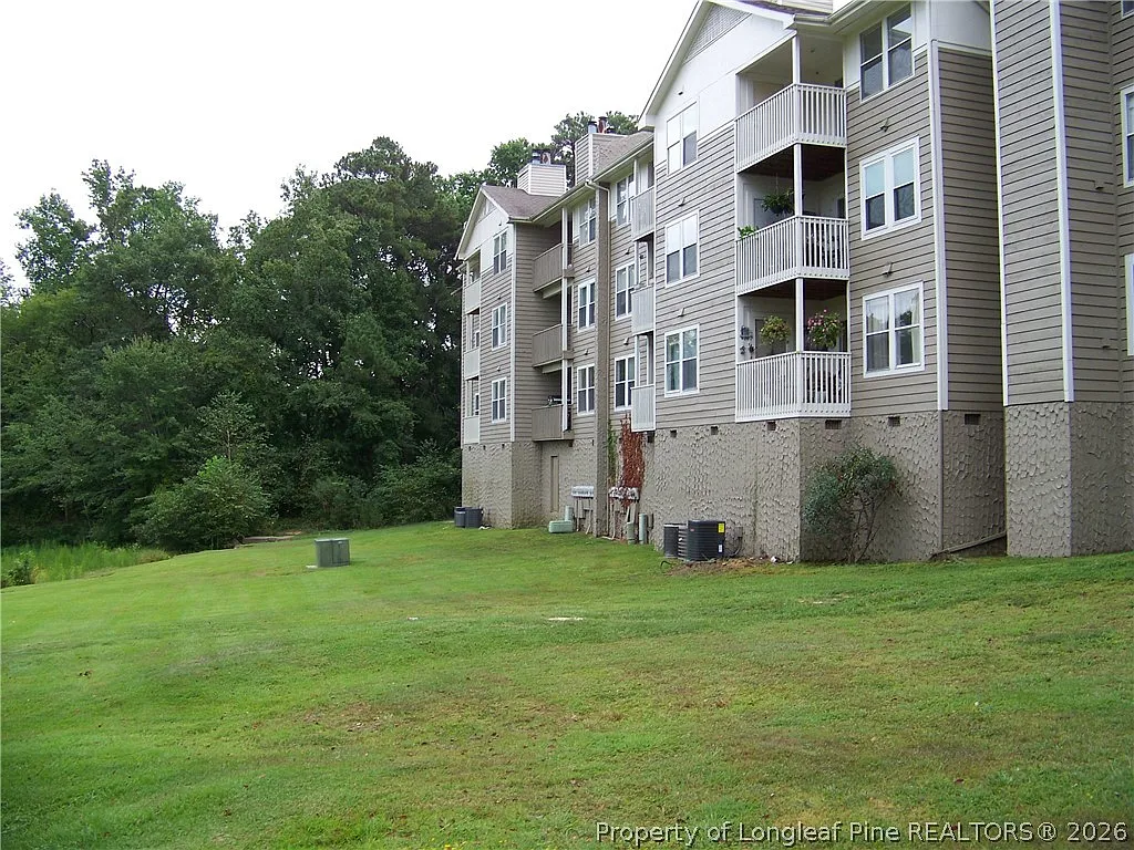 2 bed, 2.0 bath, 1050 sqft, $900 — Photo 3