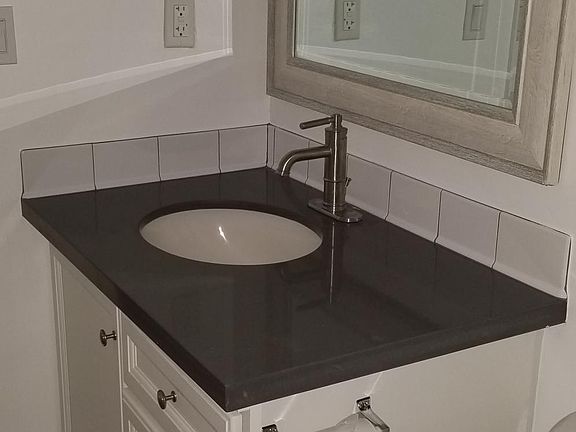 4th image of 6016 Whitsett Ave APT 1