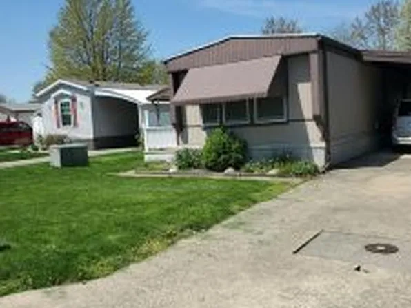 119 Island Dr, Elyria, OH 44035
