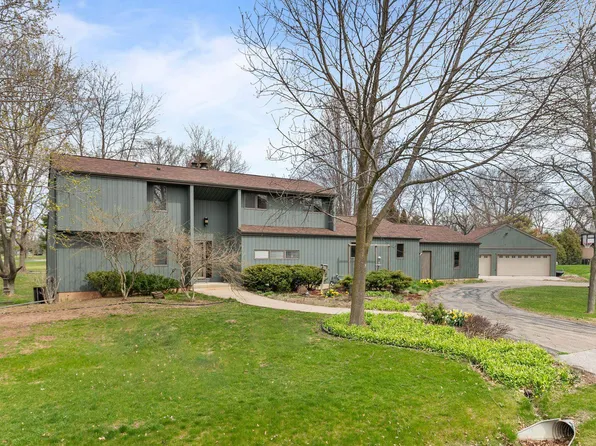 3142 Westfield Rdg, Neenah, WI 54956