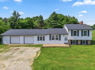 4274 Cherry Grove Rd, Jamestown, OH 45335