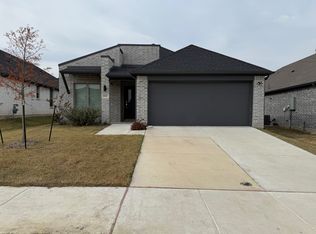 241 Little Bridge Dr, Lavon, TX 75166