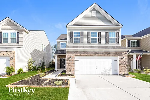 736 Redbud Ln Photo 1