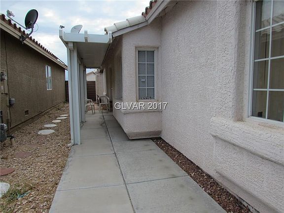 5th image of 2967 Emerald Creek Dr