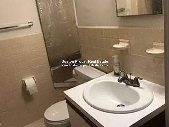 27 Bay State Rd. #6 Boston - Kenmore Unit Photo 7 (1)