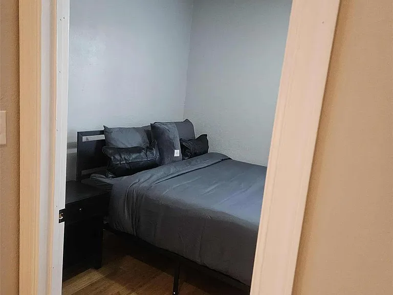 812 Marlin St — Photo 15