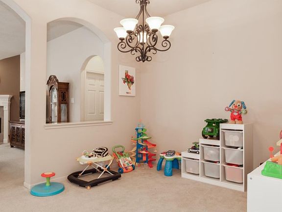 5th image of 2512 Quiet Arbor Ln