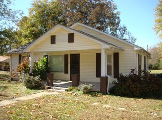 540 Crutchfield Ln, Paris, TN 38242