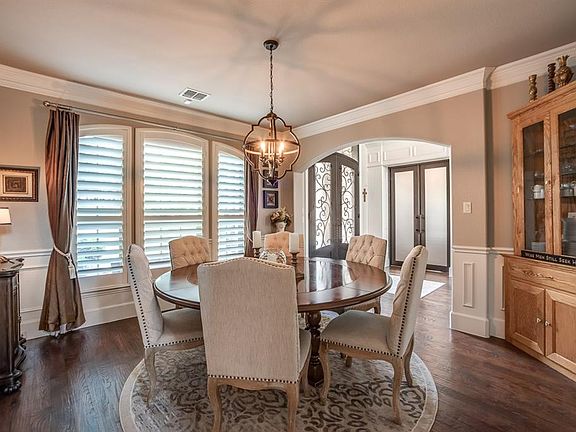 5th image of 4029 Moonlight Dr
