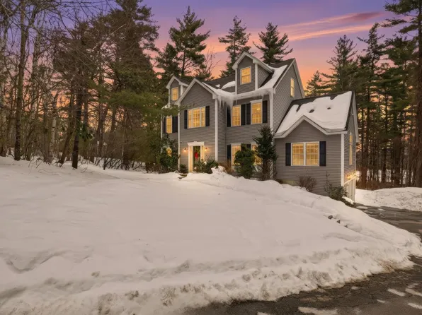 5 Stone Fence Drive, Derry, NH 03038