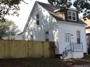 223 N 8th St, Belleville, IL