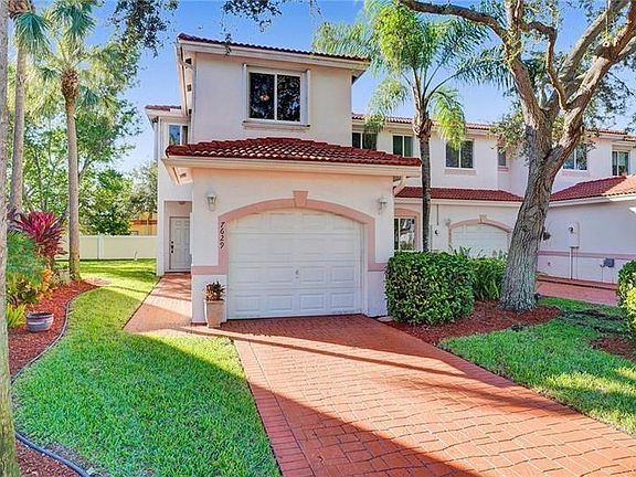 2nd image of 7629 Tamarac Island Cir #7629
