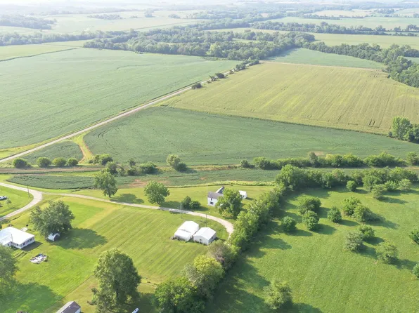 311 Iowa Ave, Iowa, IA 50835