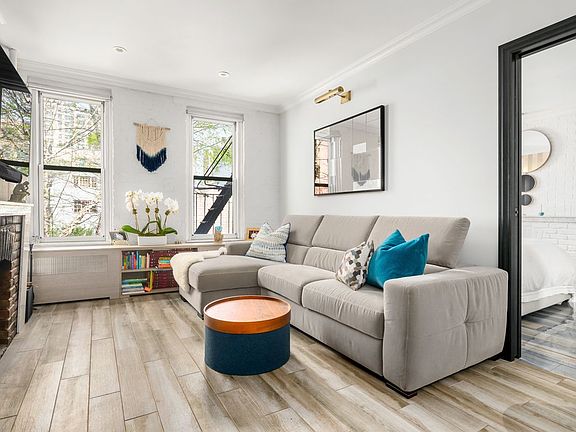2nd image of 92 Horatio St APT 3R