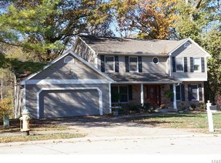 1139 Lancaster Dr, Saint Charles, MO