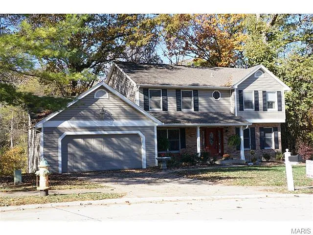 1139 Lancaster Dr photo 1