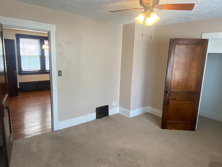 555 S 35th Ave — Photo 11