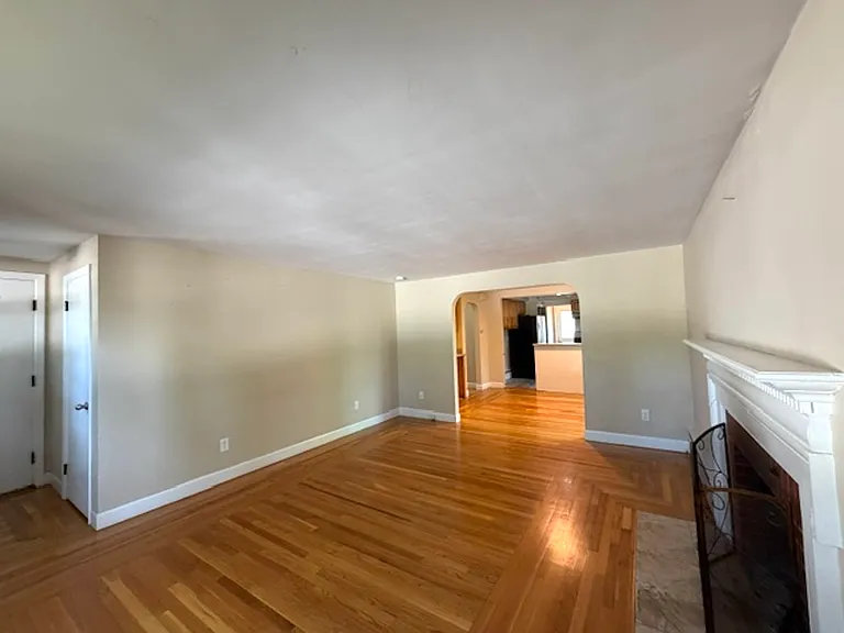 652 East Ave — Photo 7