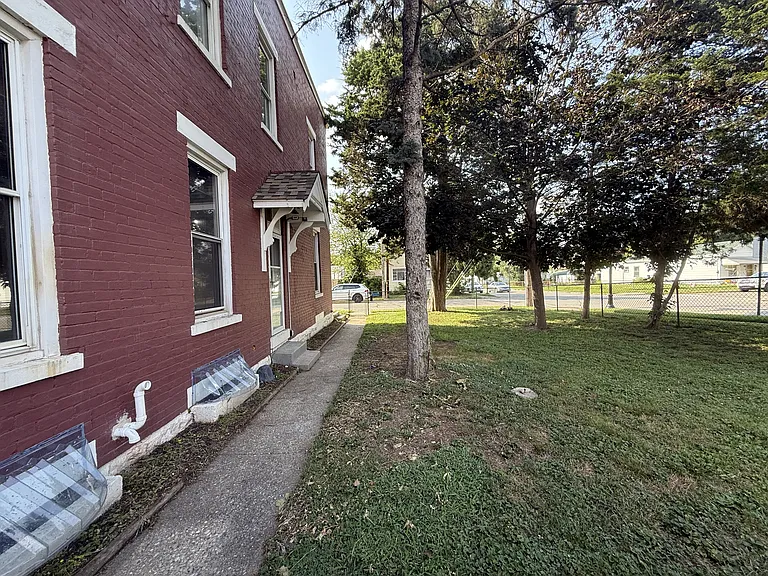 101 Shelby St — Photo 25