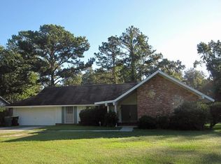 13204 Spanish Moss Rd, Savannah, GA 31419
