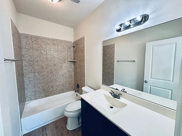 2216 Creekside Ln — Photo 20