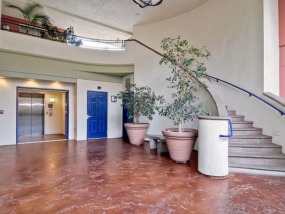 4th image of 235 Market St Unit 409