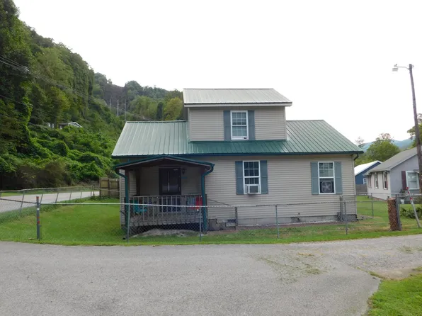 3 James Ct, Evarts, KY 40828