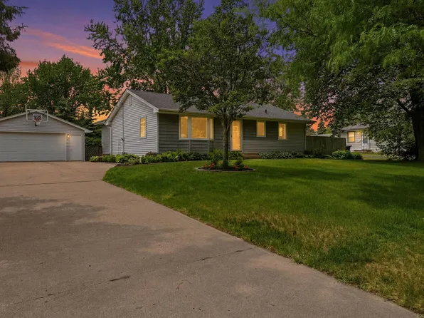 2850 121st Ave NW, Coon Rapids, MN 55433