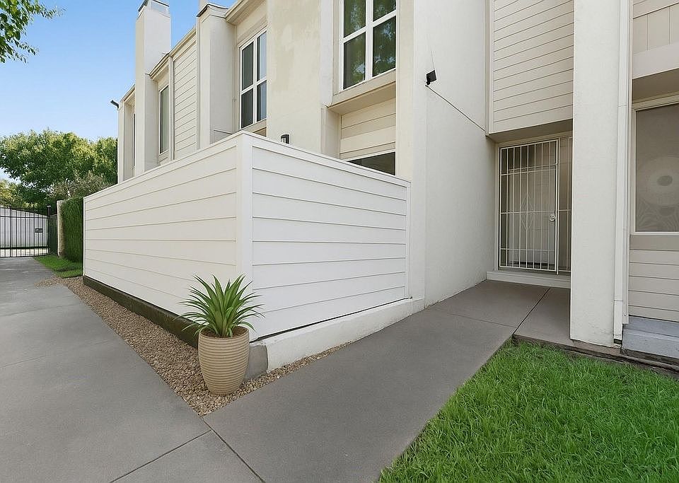 1st image of 6019 Winsome Ln APT 2