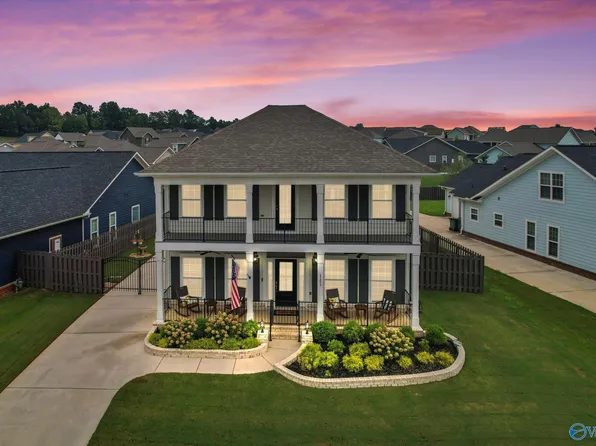 1152 Towne Creek Pl, Huntsville, AL 35806
